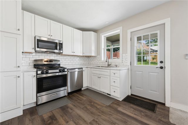53 Calhoun Ave, Carrick, PA 15210