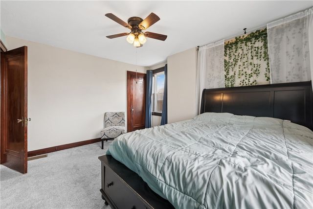 53 Calhoun Ave, Carrick, PA 15210