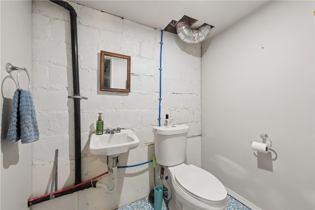 53 Calhoun Ave, Carrick, PA 15210