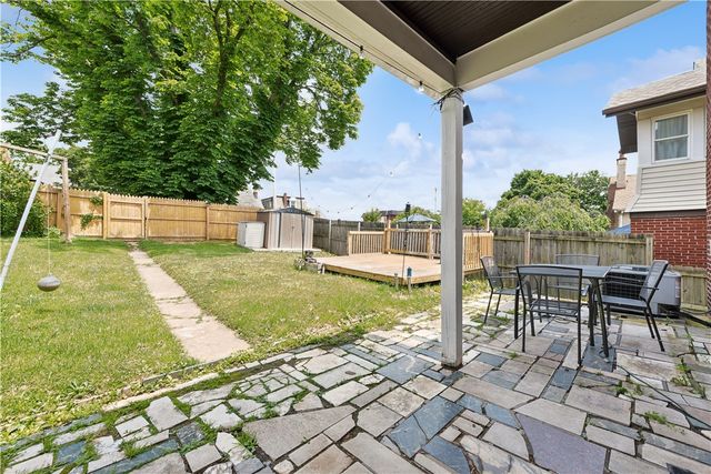 53 Calhoun Ave, Carrick, PA 15210