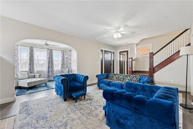 53 Calhoun Ave, Carrick, PA 15210