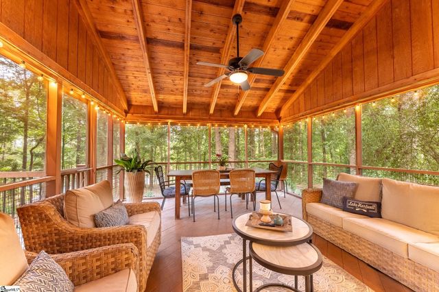 122 Paradise Circle, Townville, SC 29689