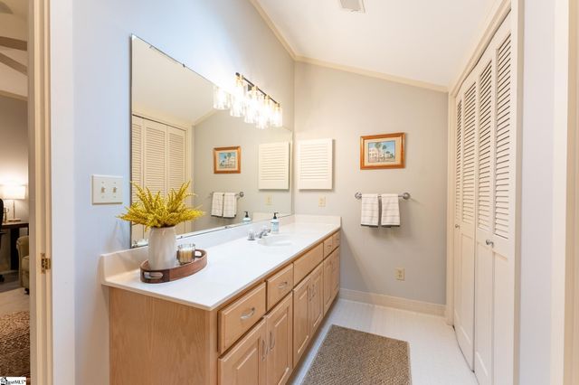 122 Paradise Circle, Townville, SC 29689