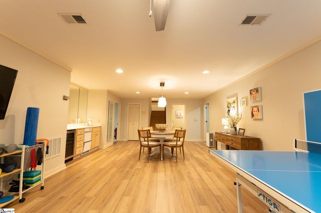 122 Paradise Circle, Townville, SC 29689