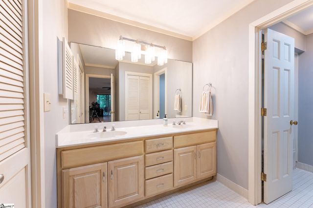 122 Paradise Circle, Townville, SC 29689