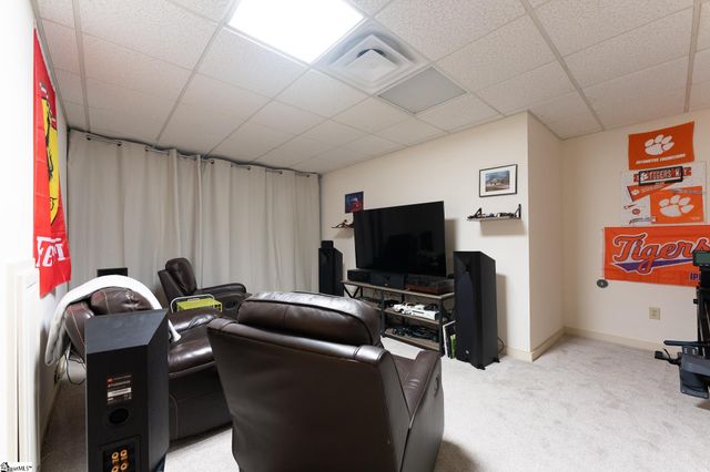 122 Paradise Circle, Townville, SC 29689