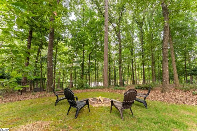 122 Paradise Circle, Townville, SC 29689