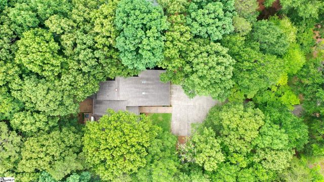 122 Paradise Circle, Townville, SC 29689