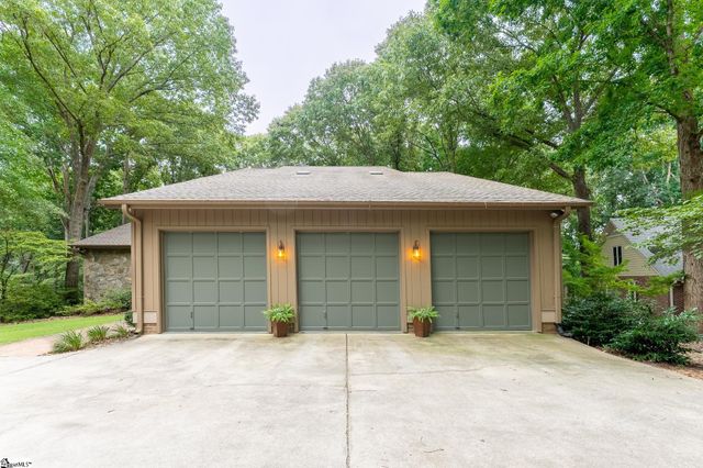 122 Paradise Circle, Townville, SC 29689