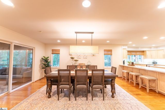 122 Paradise Circle, Townville, SC 29689
