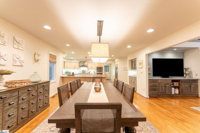 122 Paradise Circle, Townville, SC 29689