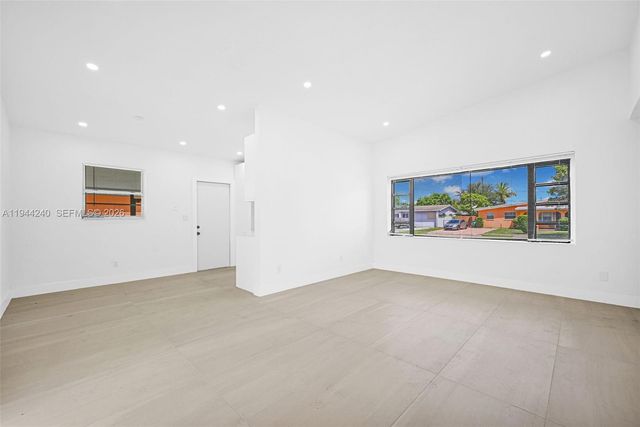 1918 NW 185th St, Miami Gardens, FL 33056