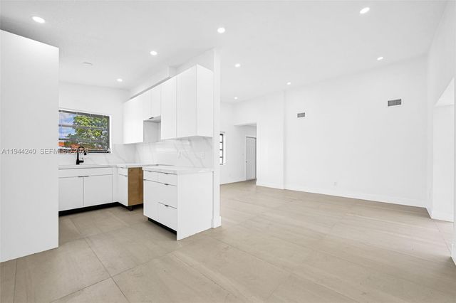 1918 NW 185th St, Miami Gardens, FL 33056