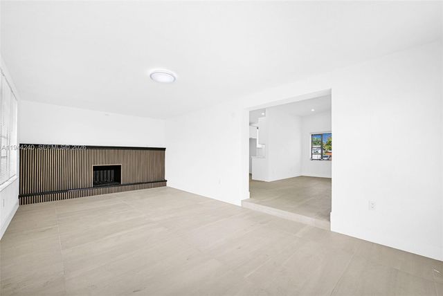 1918 NW 185th St, Miami Gardens, FL 33056