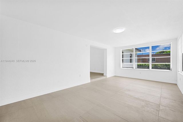 1918 NW 185th St, Miami Gardens, FL 33056