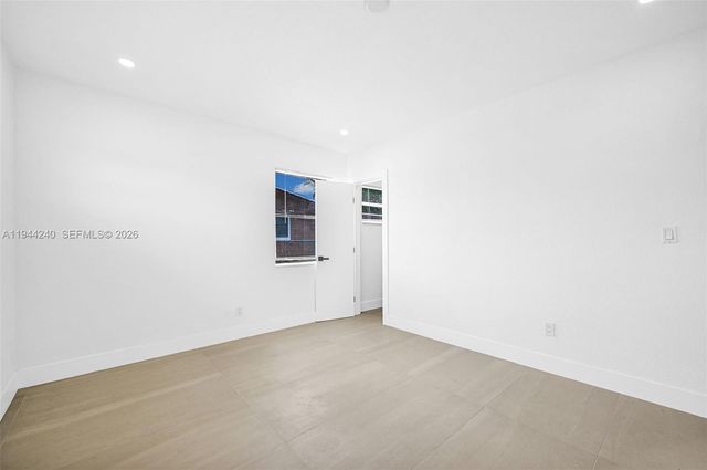 1918 NW 185th St, Miami Gardens, FL 33056