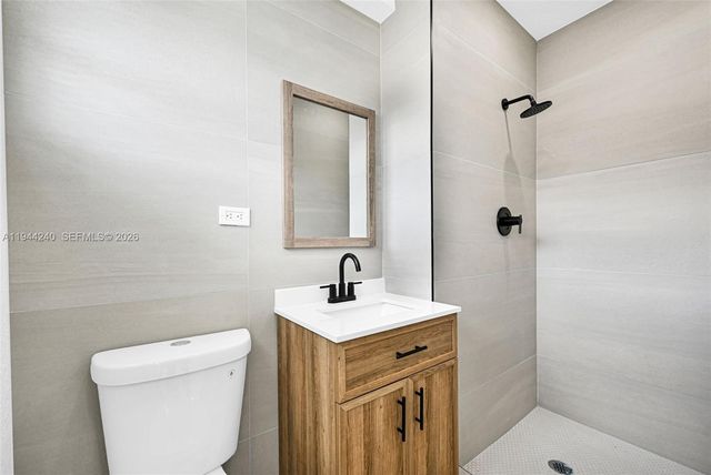 1918 NW 185th St, Miami Gardens, FL 33056