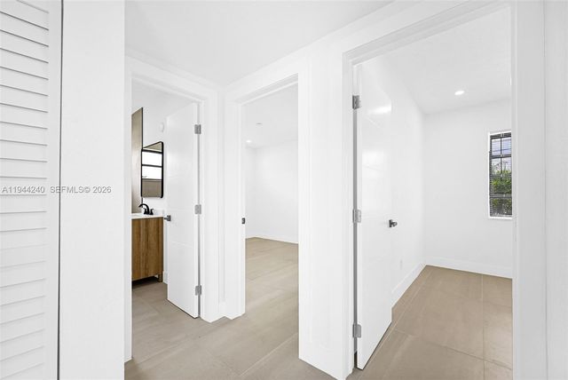 1918 NW 185th St, Miami Gardens, FL 33056