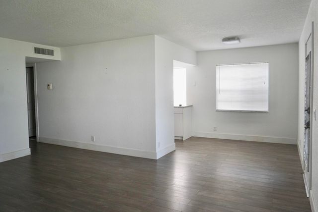 307 Burgundy G, Delray Beach, FL 33484