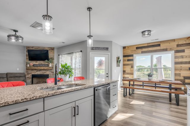 102 Nuthatch Trail, Georgetown, KY 40324