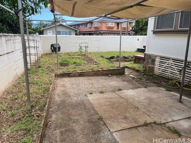 1932 Dole Street, Honolulu, HI 96822