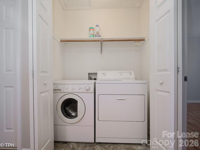 6124 Heath Ridge Court, Charlotte, NC 28210