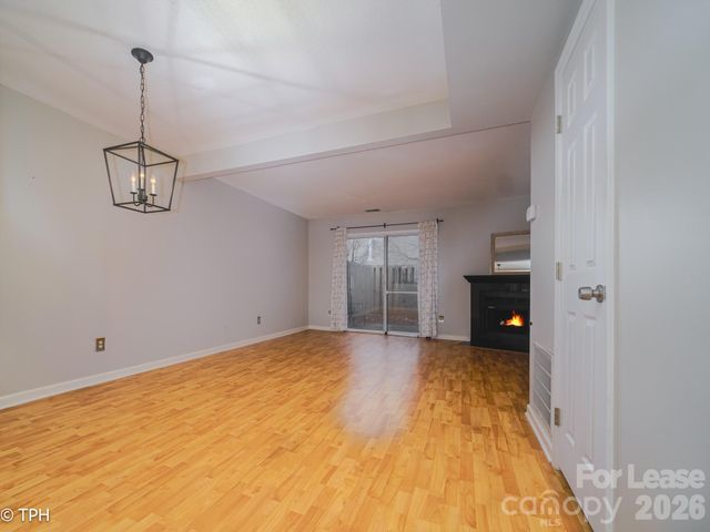 6124 Heath Ridge Court, Charlotte, NC 28210