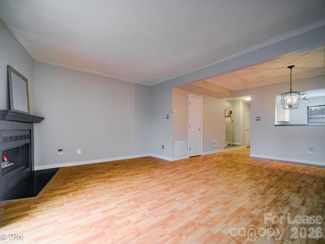 6124 Heath Ridge Court, Charlotte, NC 28210