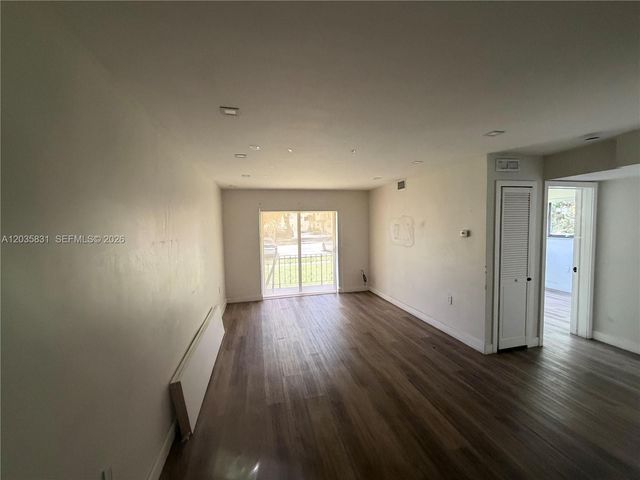 17150 NE 23rd Avenue 3, North Miami Beach, FL 33160