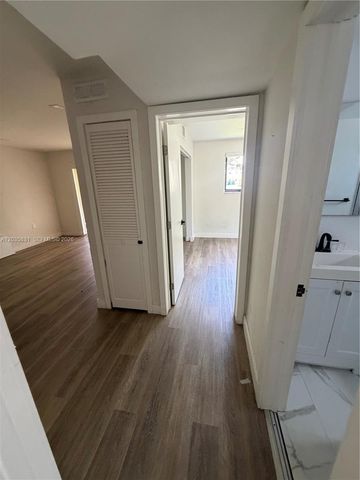 17150 NE 23rd Avenue 3, North Miami Beach, FL 33160