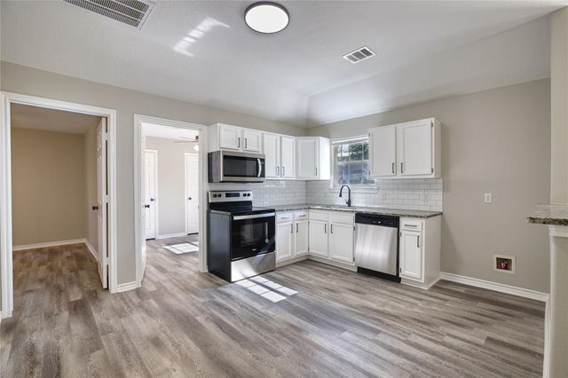 10351 Royal Damon Drive, Conroe, TX 77303
