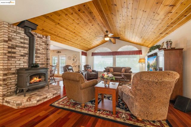 23361 Pinewood, Twain Harte, CA 95383