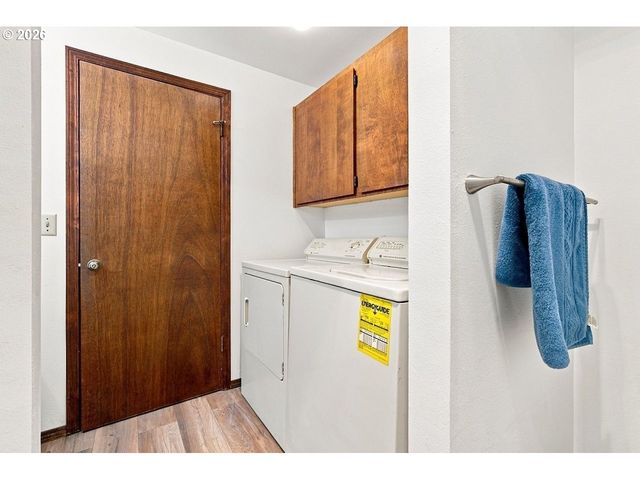 11872 Se MORRISON St, Portland, OR 97216