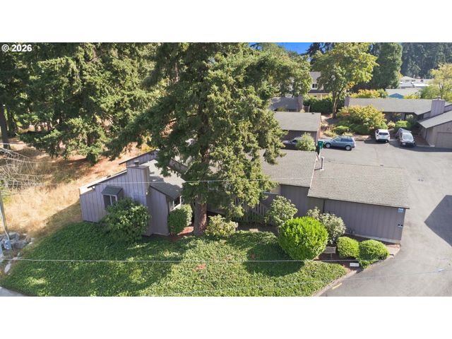 11872 Se MORRISON St, Portland, OR 97216