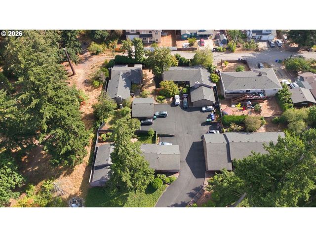 11872 Se MORRISON St, Portland, OR 97216