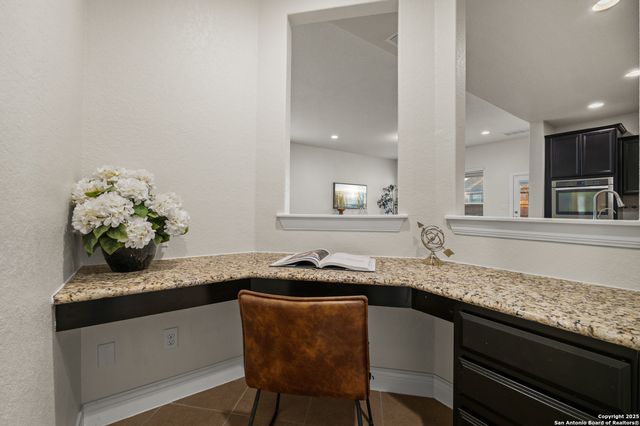 12855 Sandy White, San Antonio, TX 78253