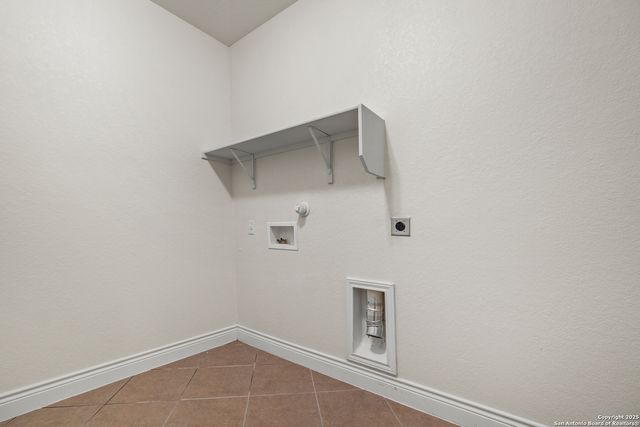 12855 Sandy White, San Antonio, TX 78253