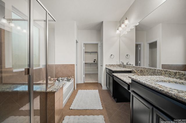 12855 Sandy White, San Antonio, TX 78253