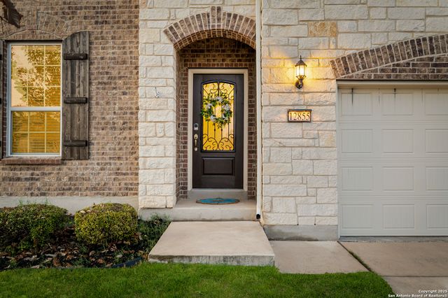 12855 Sandy White, San Antonio, TX 78253