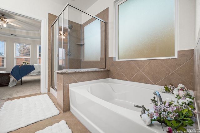 12855 Sandy White, San Antonio, TX 78253