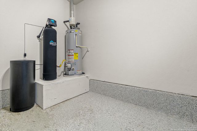 12855 Sandy White, San Antonio, TX 78253