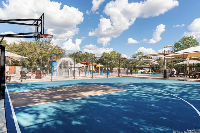 12855 Sandy White, San Antonio, TX 78253