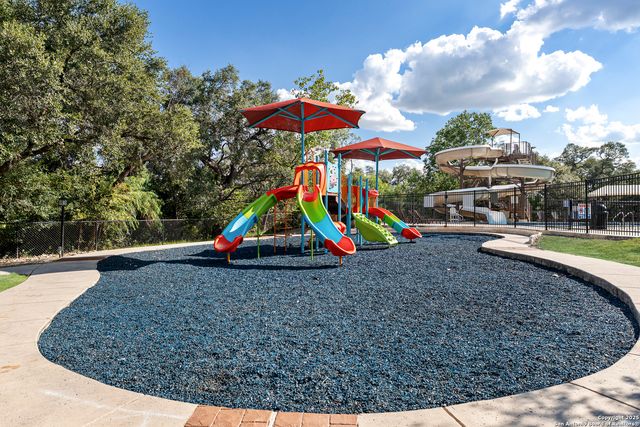 12855 Sandy White, San Antonio, TX 78253