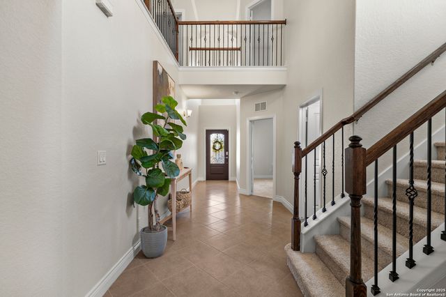 12855 Sandy White, San Antonio, TX 78253