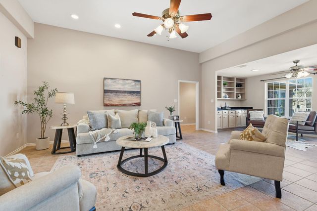 200 Apache Trail ST, Burnet, TX 78611