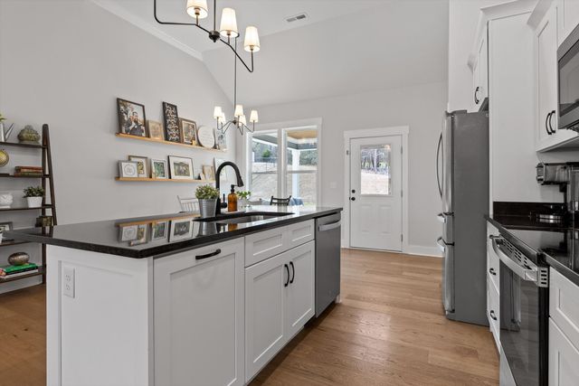 419 Sentry Oaks, Chickamauga, GA 30707