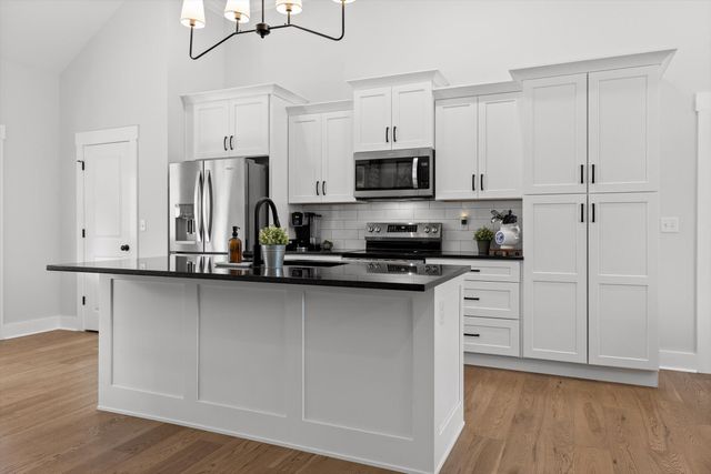 419 Sentry Oaks, Chickamauga, GA 30707