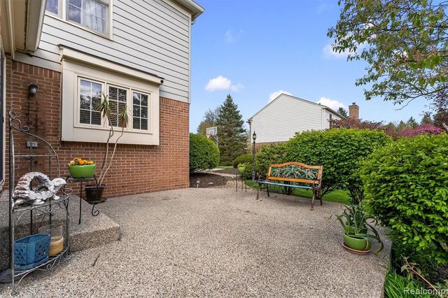 3432 Bonniebrook Court, Rochester, MI 48306