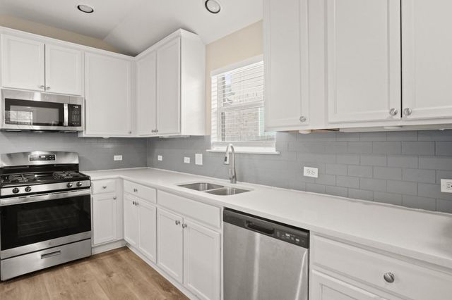 232 Strawberry Blonde DR, Buda, TX 78610