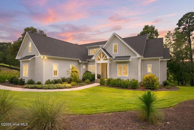 25 Honors Court, Pinehurst, NC 28374
